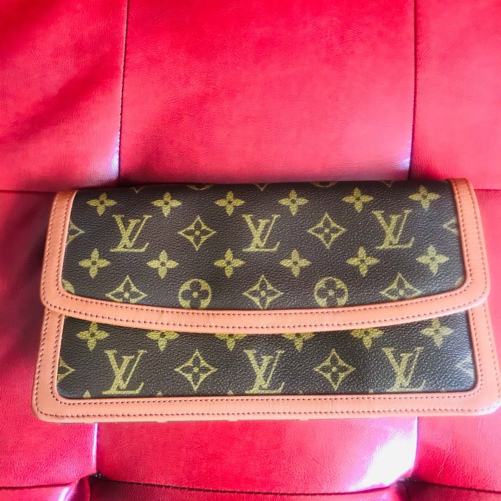 Louis Vuitton Pochette Dame PM LV